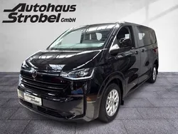 Schwarz (midnight black perleffekt) Neu 2025 VW Caravelle Style Van / Kleinbus | 66.950 €
