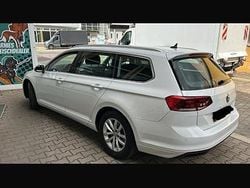Weiß Gebraucht 2020 VW Passat Kombi | 16.000 € (Guter Preis)