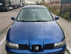 Blau Gebraucht 2006 Seat Leon Limousine | 1.300 € (Guter Preis)