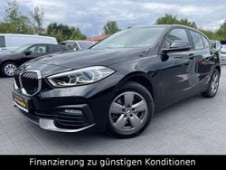 Schwarz Gebraucht 2023 BMW 118 Advantage Kleinwagen | 18.450 € (Guter Preis)