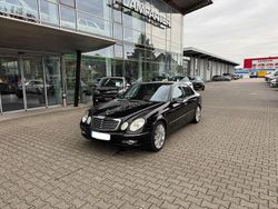 Schwarz Gebraucht 2008 Mercedes E350 Avantgarde Limousine | 8.490 € (Fairer Preis)