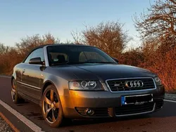 Grau Gebraucht 2003 Audi A4 Cabriolet Cabrio | 4.850 € (Teuer)