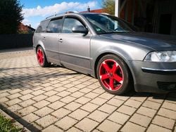 Silber Gebraucht 2005 VW Passat Kombi | 2.450 €