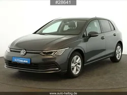 Grau Gebraucht 2022 VW Golf VIII Active Limousine | 19.290 € (Guter Preis)