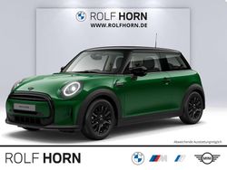 British racing green metallic Gebraucht 2022 Mini Cooper Classic Kleinwagen | 22.320 € (Fairer Preis)