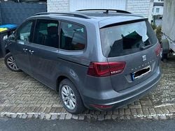 Grau Gebraucht 2020 Seat Alhambra Ecomotive Van / Kleinbus | 24.699 € (Guter Preis)