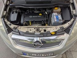 Beige Gebraucht 2006 Opel Zafira Van / Kleinbus | 2.500 € (Fairer Preis)