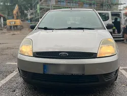 Silber Gebraucht 2003 Ford Fusion Kleinwagen | 3.150 €