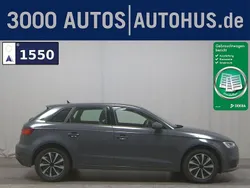 Grau Gebraucht 2020 Audi A3 Sportback Comfort Limousine | 19.980 € (Superpreis)