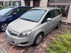 Silber Gebraucht 2010 Opel Zafira Van / Kleinbus | 1.500 € (Guter Preis)