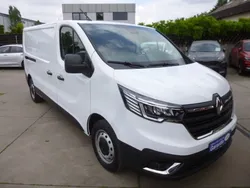 Weiß Gebraucht 2024 Renault Trafic Komfort Van | 28.999 € (Fairer Preis)