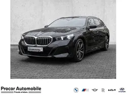 Schwarz Gebraucht 2024 BMW 520 Performance Kombi | 49.780 € (Superpreis)