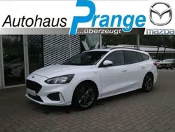 Frostweiß Gebraucht 2019 Ford Focus ST-Line Kombi | 14.885 € (Fairer Preis)