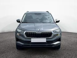 Graphitegrau Gebraucht 2025 Skoda Karoq Selection SUV | 36.790 € (Guter Preis)