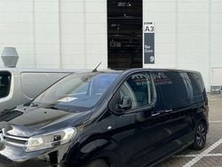 Schwarz Gebraucht 2021 Citroën Spacetourer Feel Van / Kleinbus | 28.000 €