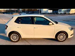 Weiß Gebraucht 2019 Skoda Fabia Cool Plus Limousine | 8.200 € (Guter Preis)