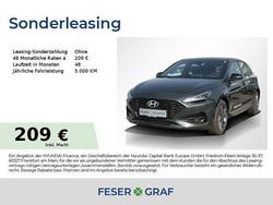Grün (cypress green) Neu 2025 Hyundai i30 Advantage Limousine | 22.990 € (Fairer Preis)