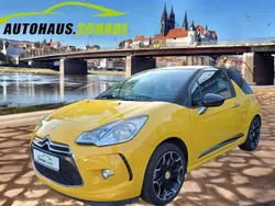 Lack gelb pegase + schwarz ony Gebraucht 2011 Citroën DS3 Sport Chic Limousine | 7.495 € (Teuer)