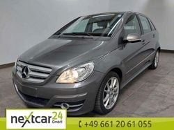 Grau Gebraucht 2010 Mercedes B180 Sport Van / Kleinbus | 7.990 € (Fairer Preis)