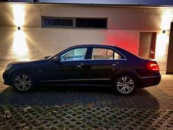 Schwarz Gebraucht 2010 Mercedes E250 Avantgarde Limousine | 10.900 € (Guter Preis)