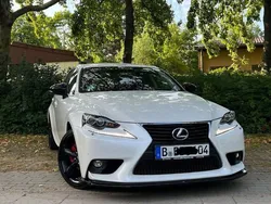 Weiß Gebraucht 2015 Lexus IS300 Luxury Line Limousine | 20.000 €