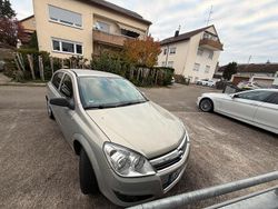 Grau Gebraucht 2007 Opel Astra Kleinwagen | 3.800 € (Etwas zu teuer)