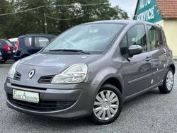 Grau Gebraucht 2011 Renault Grand Modus Dynamique Van / Kleinbus | 3.990 € (Etwas zu teuer)