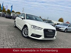 Weiß Gebraucht 2014 Audi A3 Ambition Limousine | 8.990 € (Fairer Preis)
