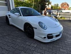 Weiß Gebraucht 2006 Porsche 911 Turbo Coupé | 79.997 €