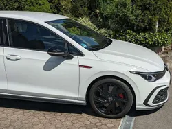 Weiß Gebraucht 2024 VW Golf VIII GTI Limousine | 32.100 € (Guter Preis)
