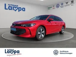 Rot Gebraucht 2024 VW Passat Business Kombi | 30.930 € (Superpreis)