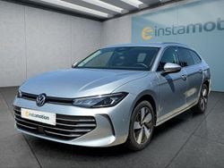 Silber Gebraucht 2024 VW Passat Kombi | 38.999 € (Guter Preis)