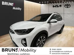 Snow white Neu 2024 Kia Stonic Platinum SUV | 26.990 € (Fairer Preis)