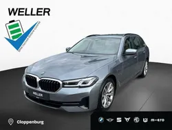 Grau Gebraucht 2021 BMW 530e Comfort Edition Kombi | 32.890 € (Fairer Preis)