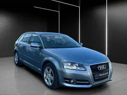 Grau Gebraucht 2010 Audi A3 Sportback Attraction Limousine | 6.500 € (Fairer Preis)