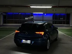 Blau Gebraucht 2015 Opel Astra Excellence Limousine | 8.800 € (Fairer Preis)