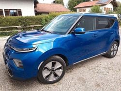 Blau Gebraucht 2021 Kia Soul EV Vision SUV | 16.990 € (Etwas zu teuer)