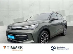 Cipressinogrün metallic Gebraucht 2024 VW Tiguan Life SUV | 37.940 € (Etwas zu teuer)