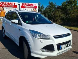 Weiß Gebraucht 2016 Ford Kuga SYNC Edition SUV | 9.999 € (Guter Preis)