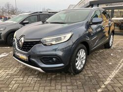 Blau Gebraucht 2020 Renault Kadjar Bose Edition SUV | 15.450 € (Fairer Preis)
