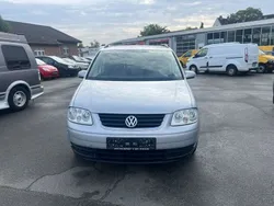 Silber Gebraucht 2003 VW Touran Trendline Van / Kleinbus | 1.090 € (Guter Preis)