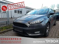 Grau Gebraucht 2016 Ford Focus Cool & Connect Limousine | 6.885 € (Guter Preis)
