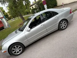 Silber Gebraucht 2004 Mercedes C240 Limousine | 3.000 € (Etwas zu teuer)