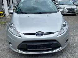 Silber Gebraucht 2012 Ford Fiesta Titanium Kleinwagen | 3.799 € (Fairer Preis)