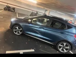Blau Gebraucht 2019 Ford T Active X Limousine | 13.500 €