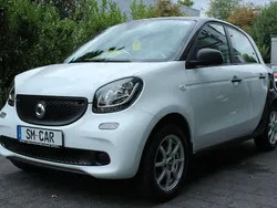 Weiß Gebraucht 2015 Smart ForFour Limousine | 5.990 € (Guter Preis)