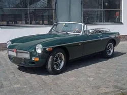 Grün Gebraucht 1976 MG B Cabrio | 9.500 €
