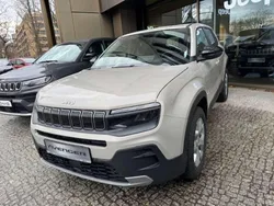Grau Gebraucht 2025 Jeep Avenger Altitude SUV | 24.069 € (Guter Preis)