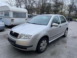 Grau Gebraucht 2004 Skoda Fabia Limousine | 2.000 € (Guter Preis)