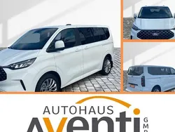 Weiß Gebraucht 2024 Ford Tourneo Custom Titanium Van / Kleinbus | 58.699 €
